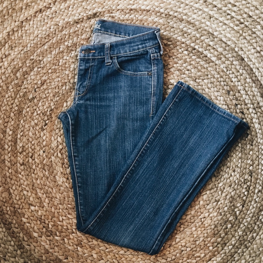 Boot cut jeans